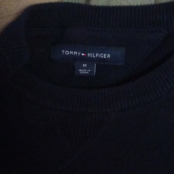 Tommy Hilfiger Men's Red, White, and Black Crewneck Sweater - Picture 2 of 4